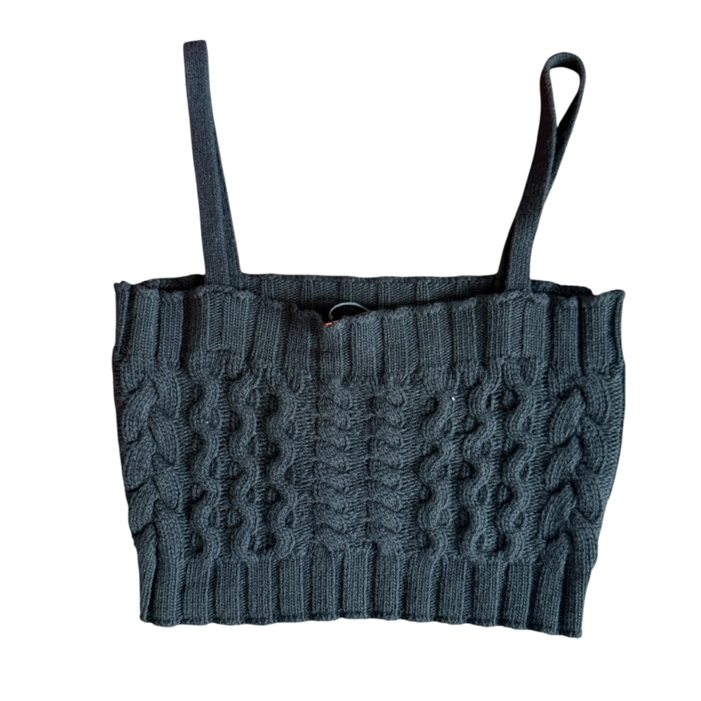 The Andamane Women's Black Knit Crop Top M